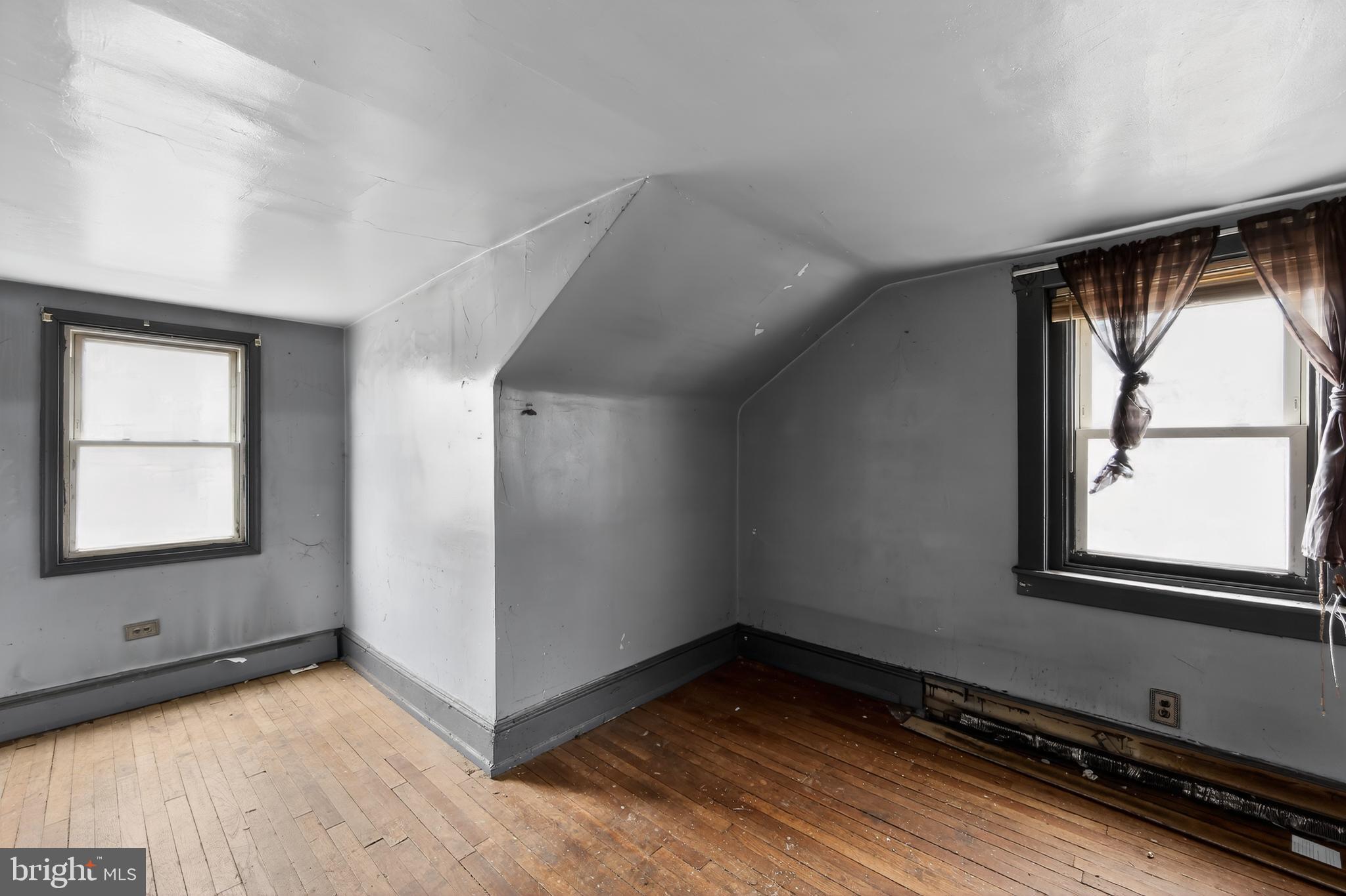 PAOLI GARDENS - Residential