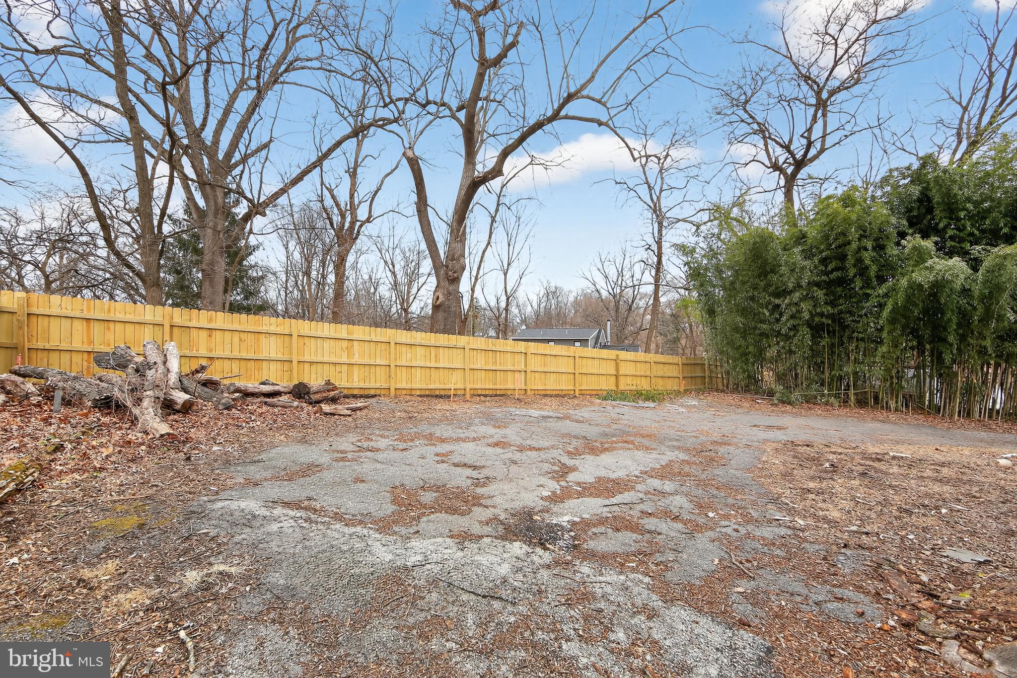 PAOLI GARDENS - Residential