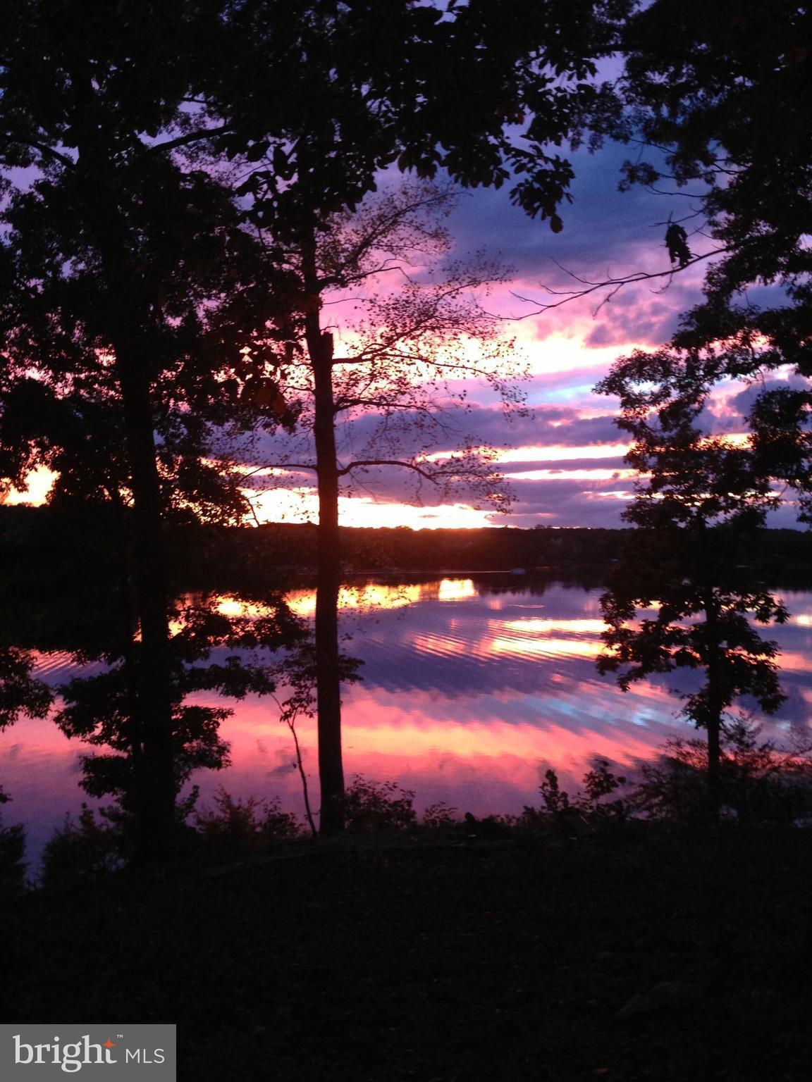 GOVERNORS POINT - Residential