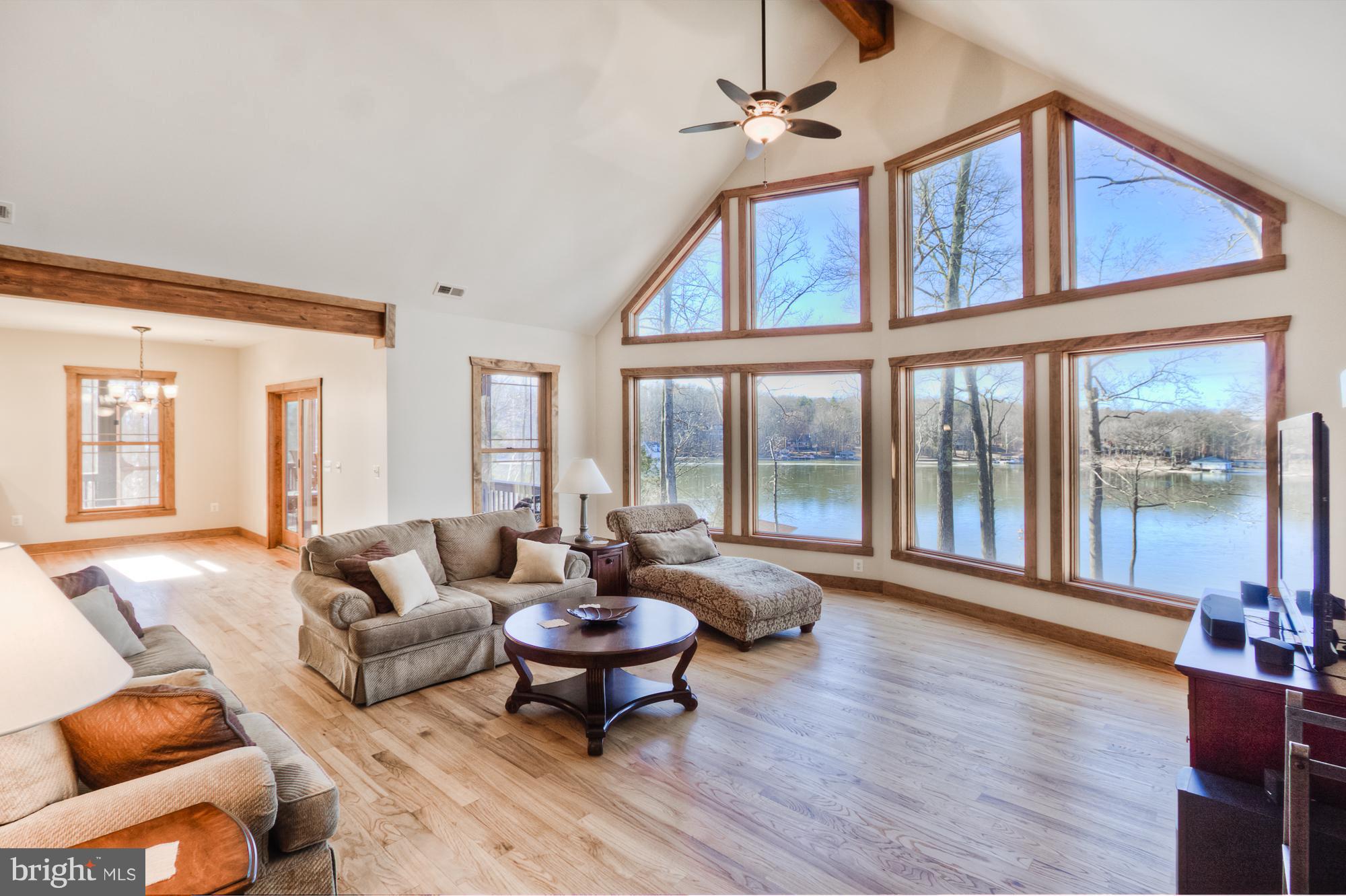 GOVERNORS POINT - Residential