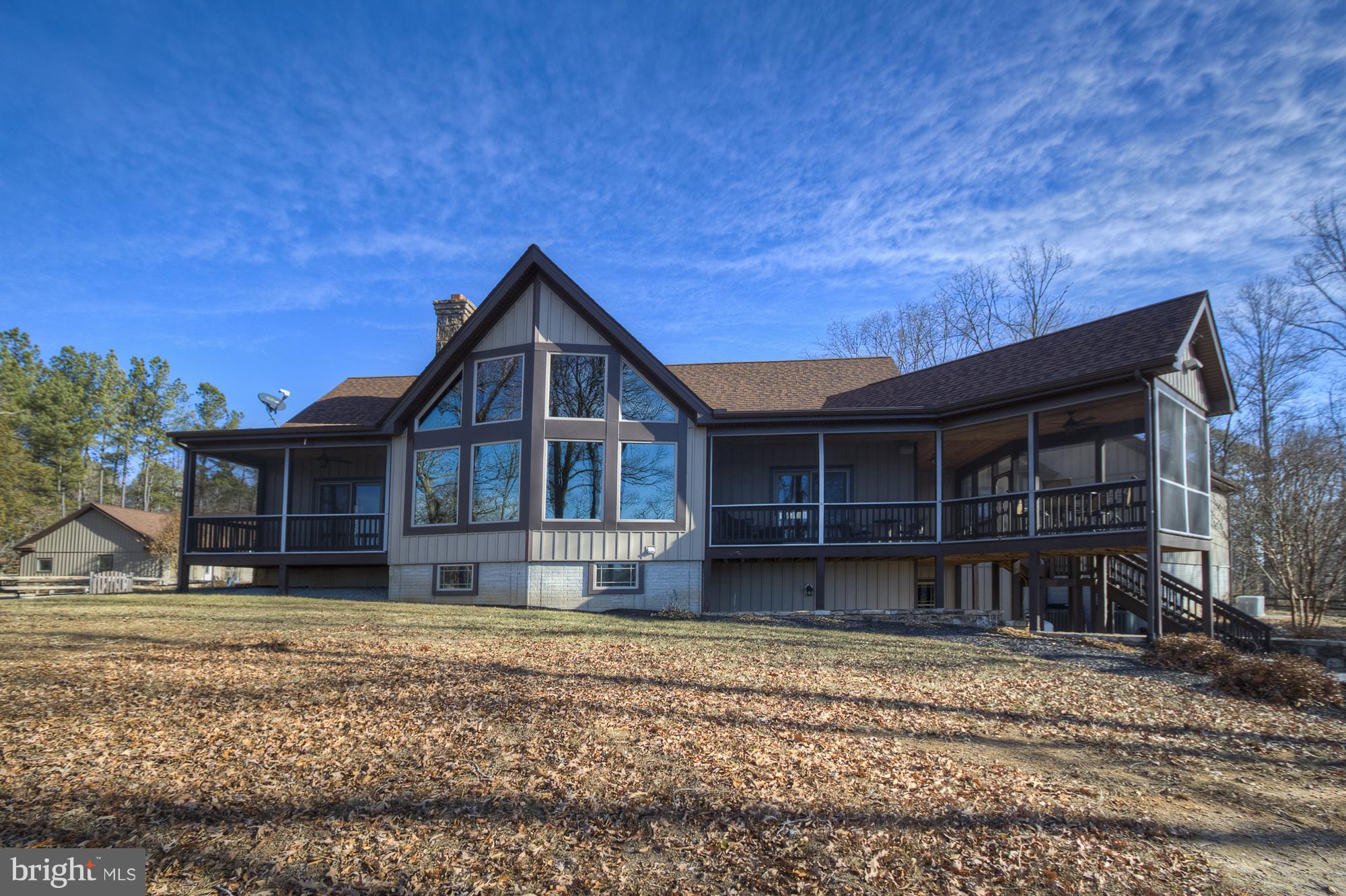 GOVERNORS POINT - Residential