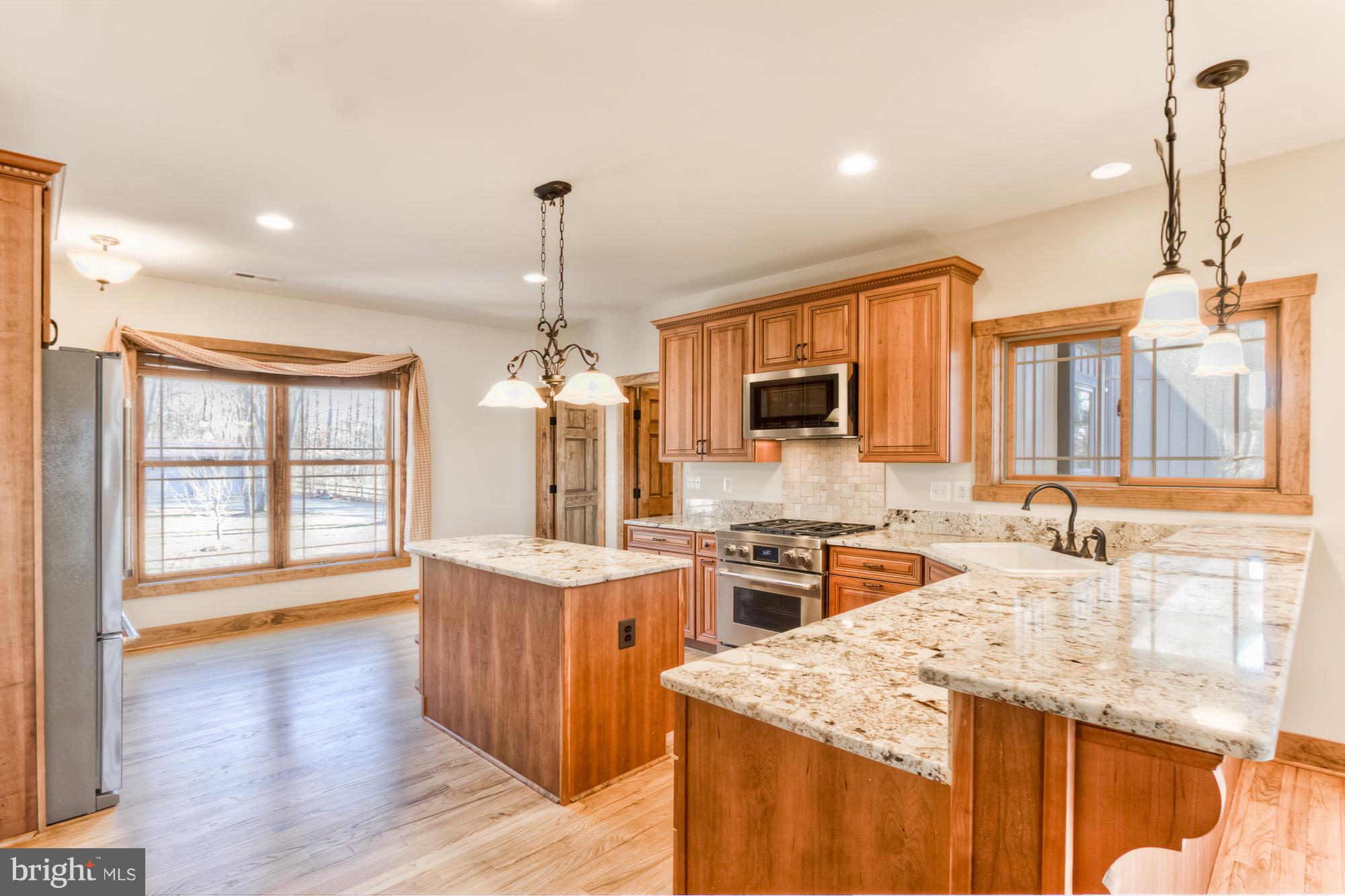 GOVERNORS POINT - Residential