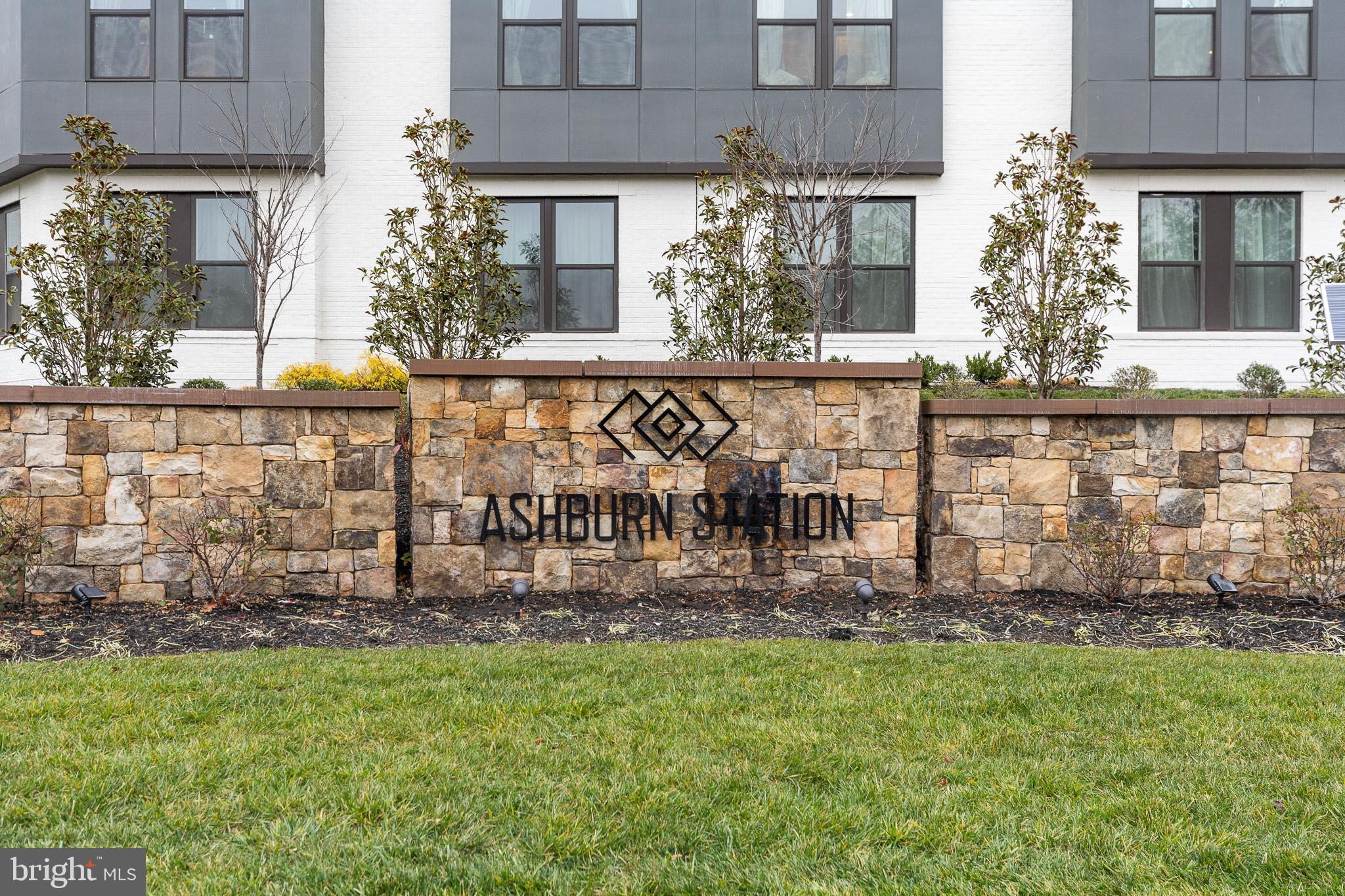 ASHBURN STATION - Residential