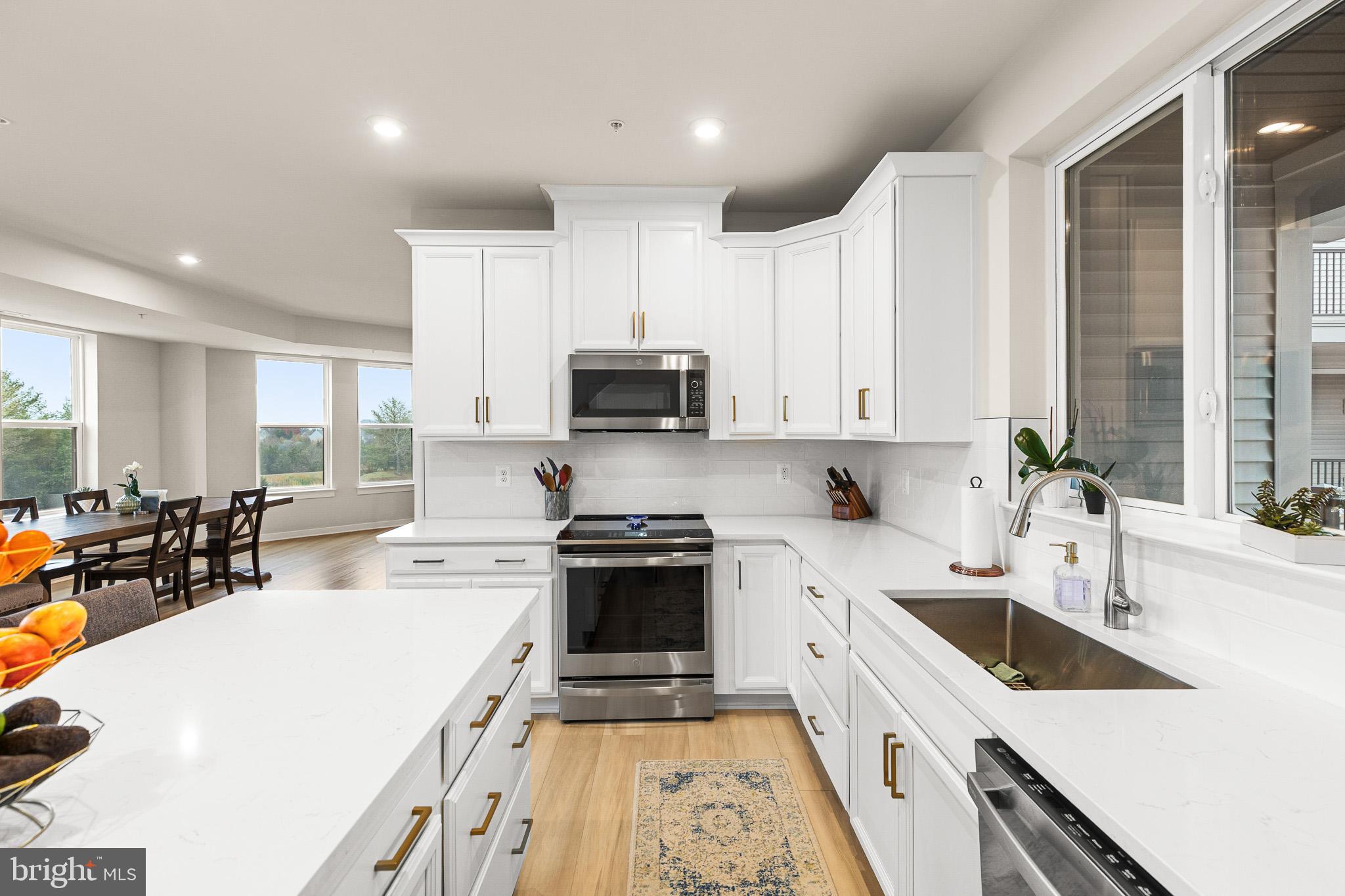 ASHBURN STATION - Residential