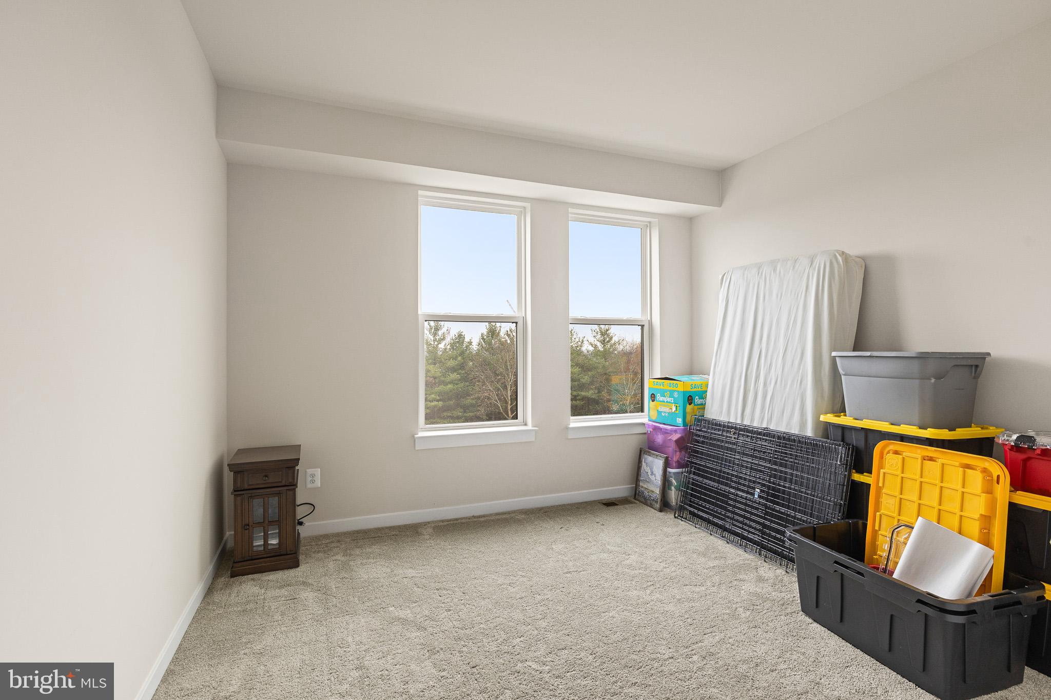 ASHBURN STATION - Residential