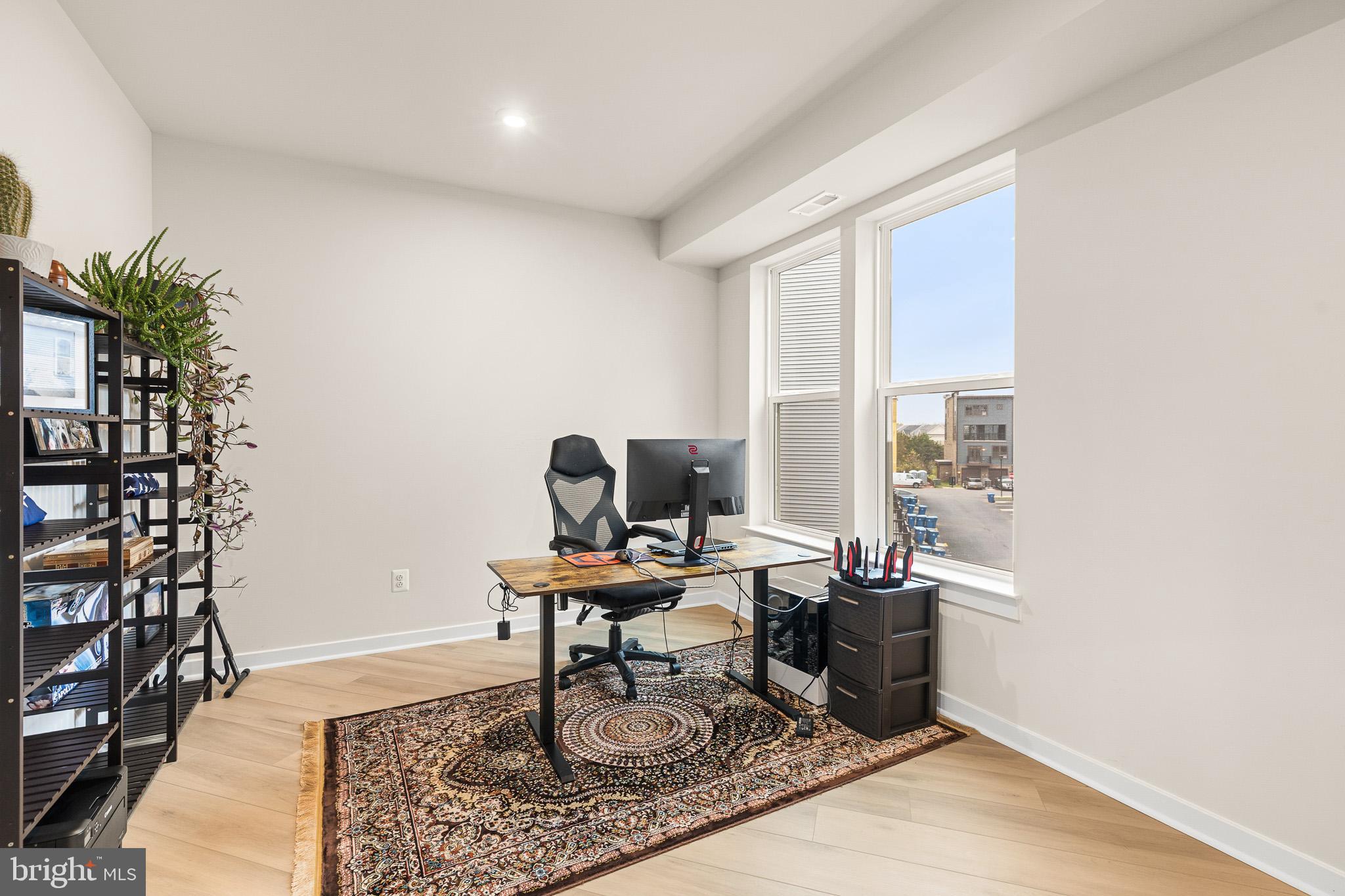 ASHBURN STATION - Residential