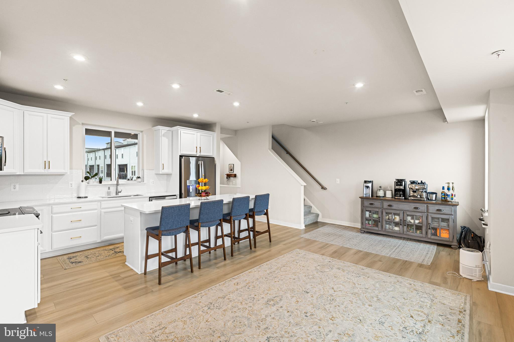 43769 TRANSIT SQUARE