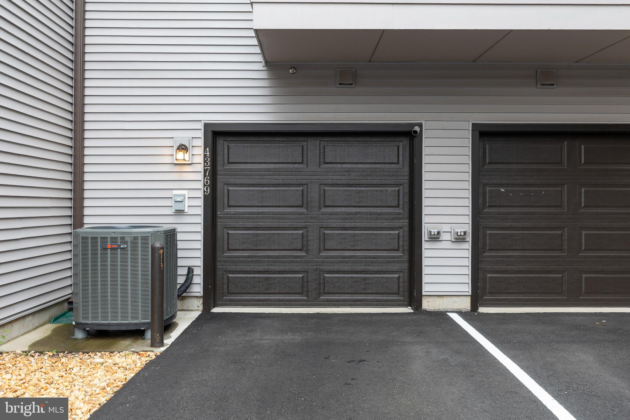 ASHBURN STATION - Residential