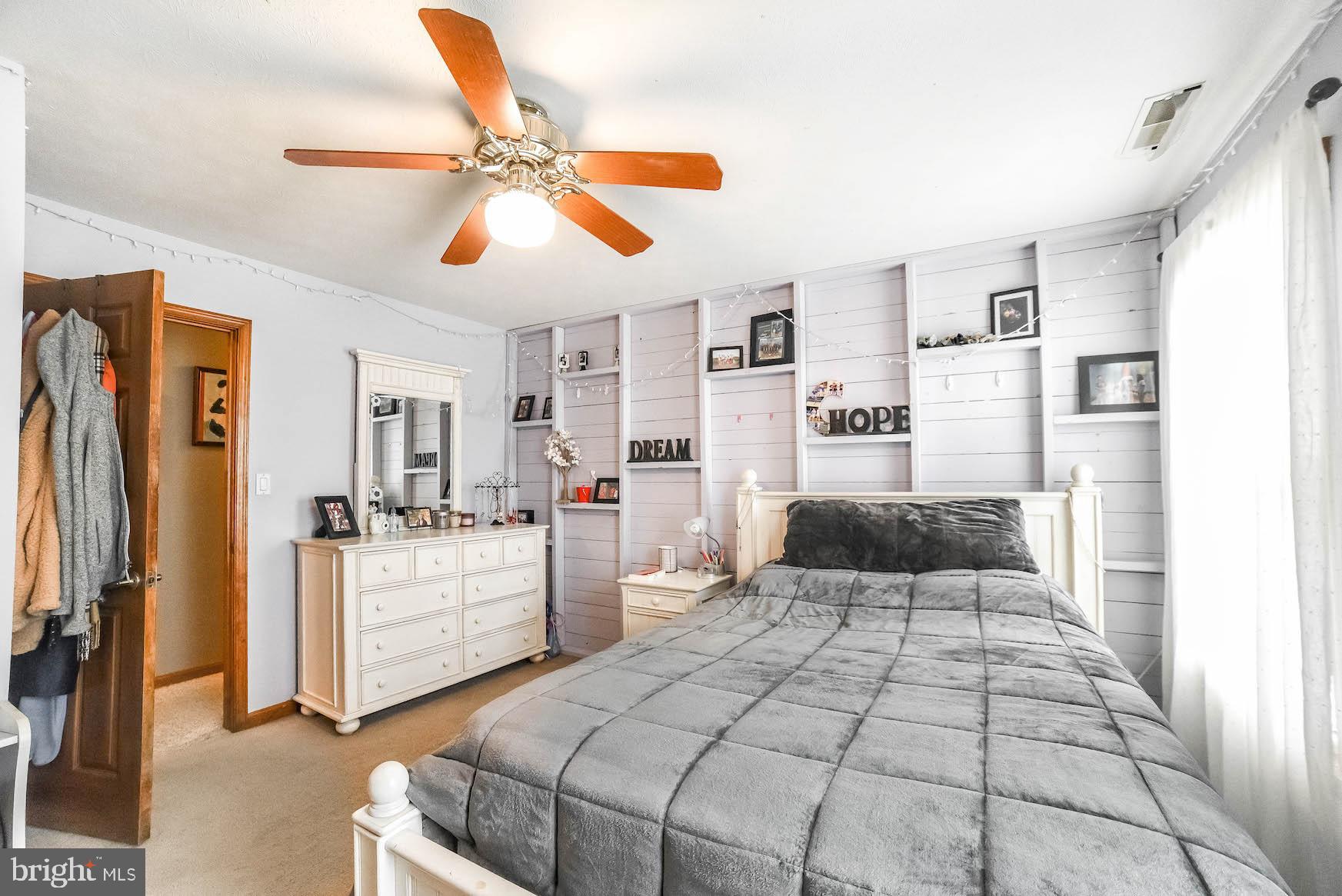 SYCAMORE HOLLOW OF WLDWD - Residential