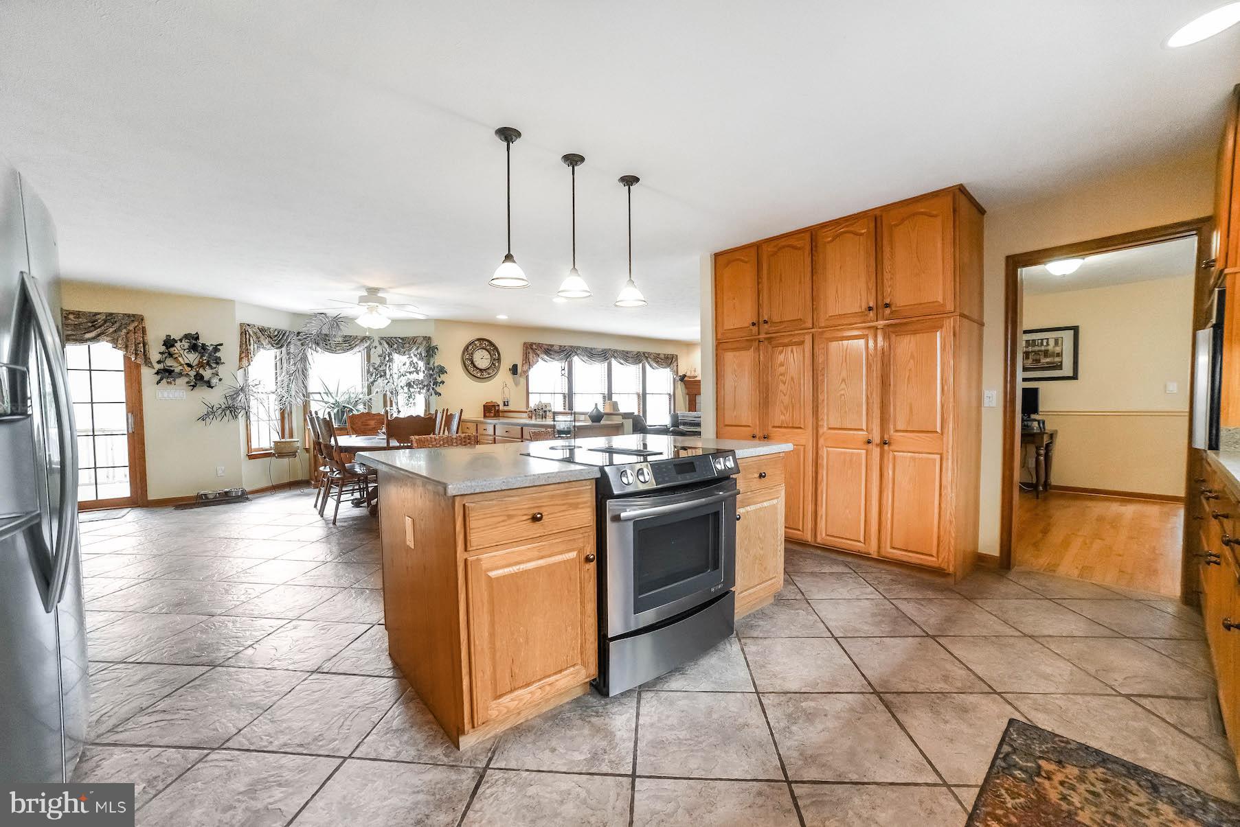 SYCAMORE HOLLOW OF WLDWD - Residential