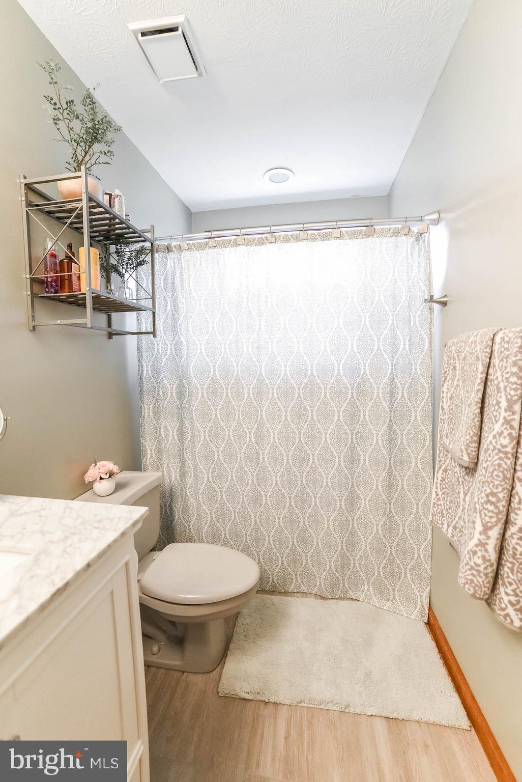 SYCAMORE HOLLOW OF WLDWD - Residential