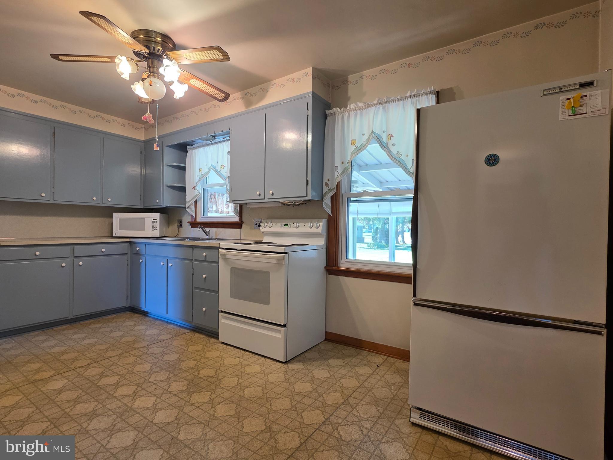 12 W LANCASTER AVENUE