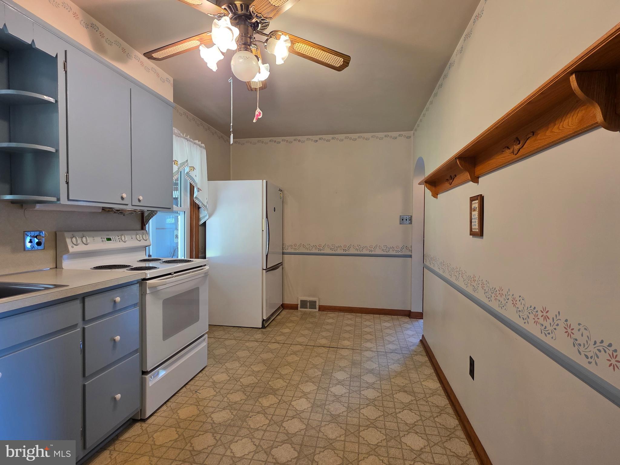 12 W LANCASTER AVENUE