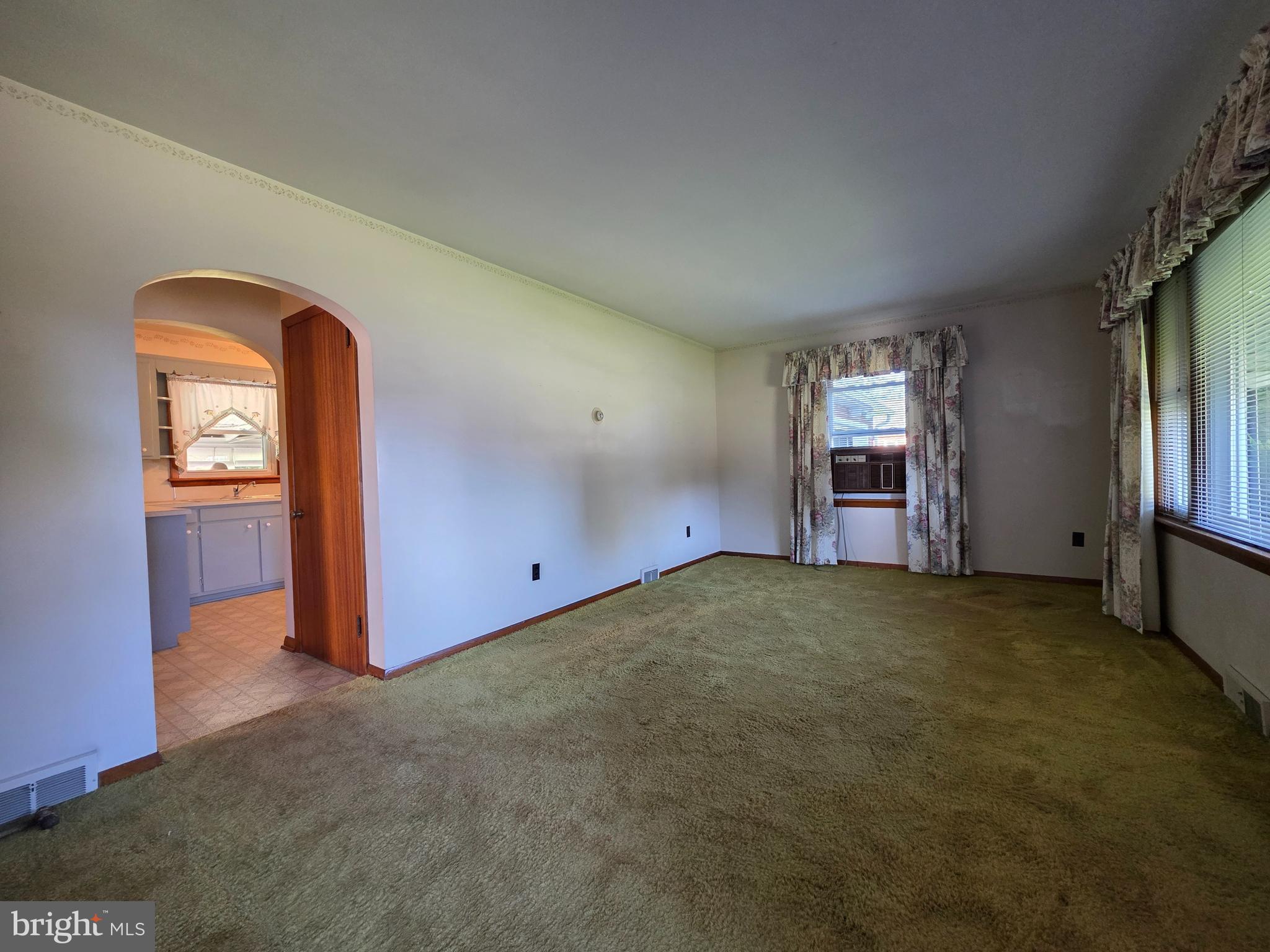 12 W LANCASTER AVENUE