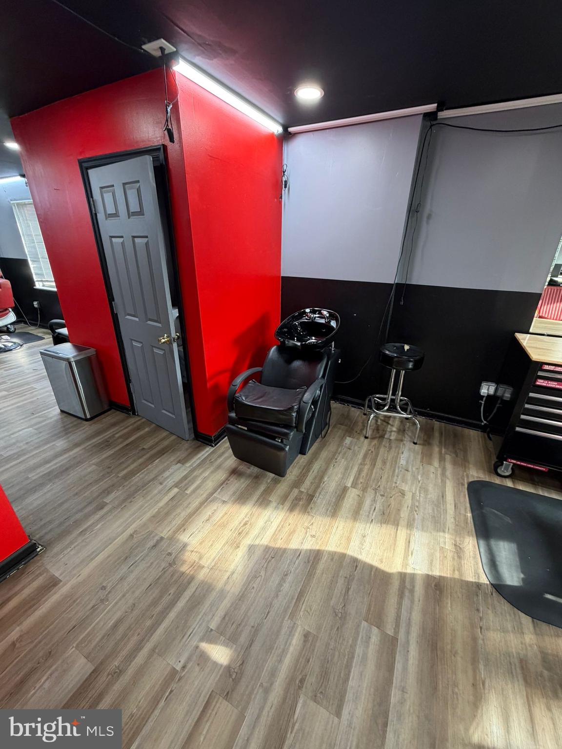 431 N FREDERICK AVENUE 100