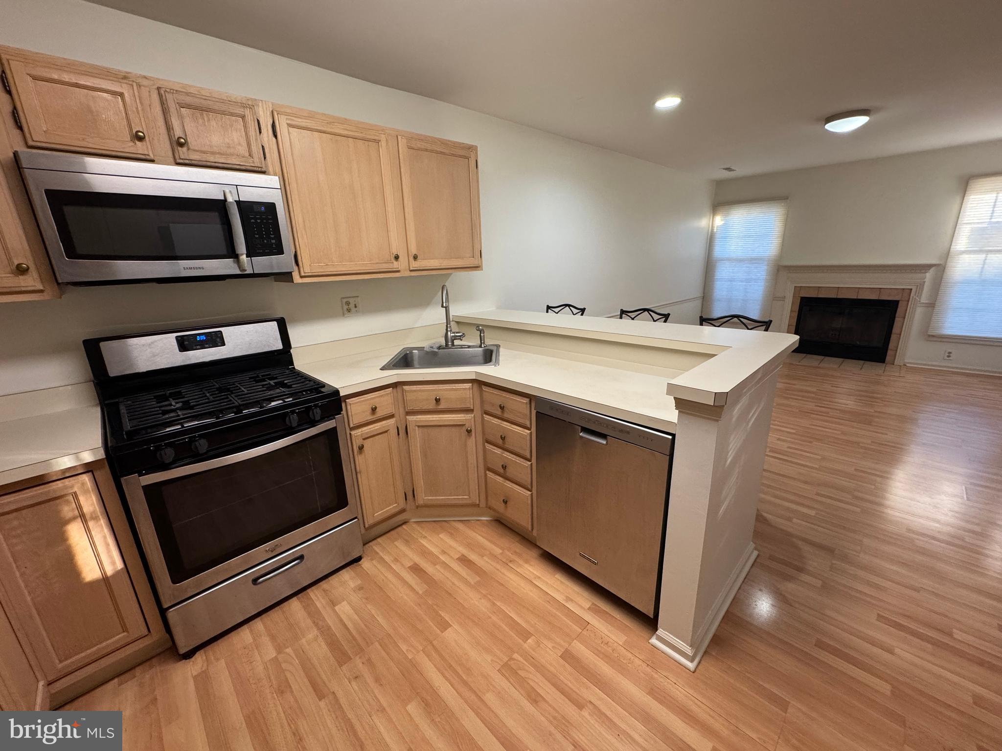 NEWTOWN GATE - Residential Lease