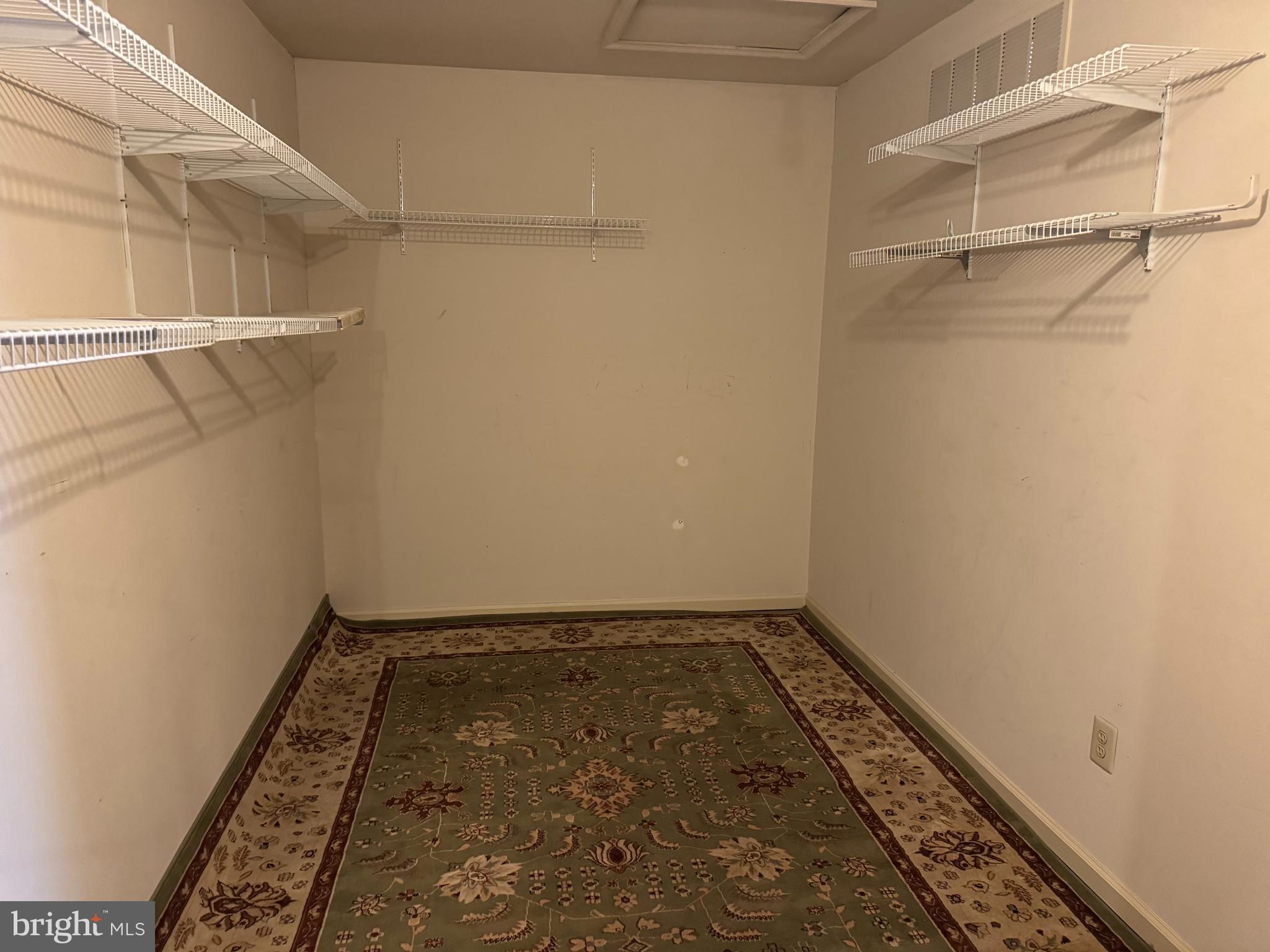 NEWTOWN GATE - Residential Lease