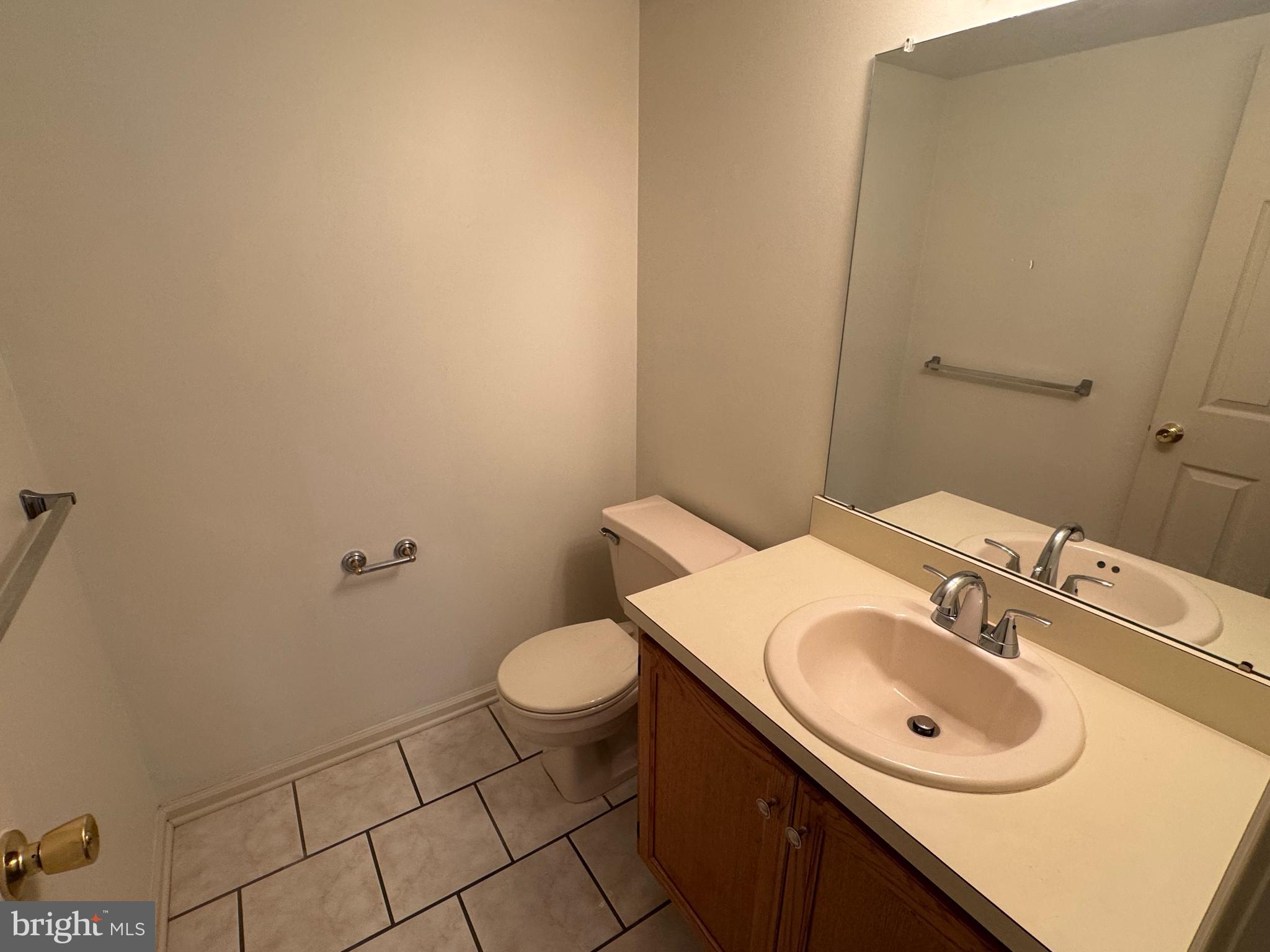 NEWTOWN GATE - Residential Lease