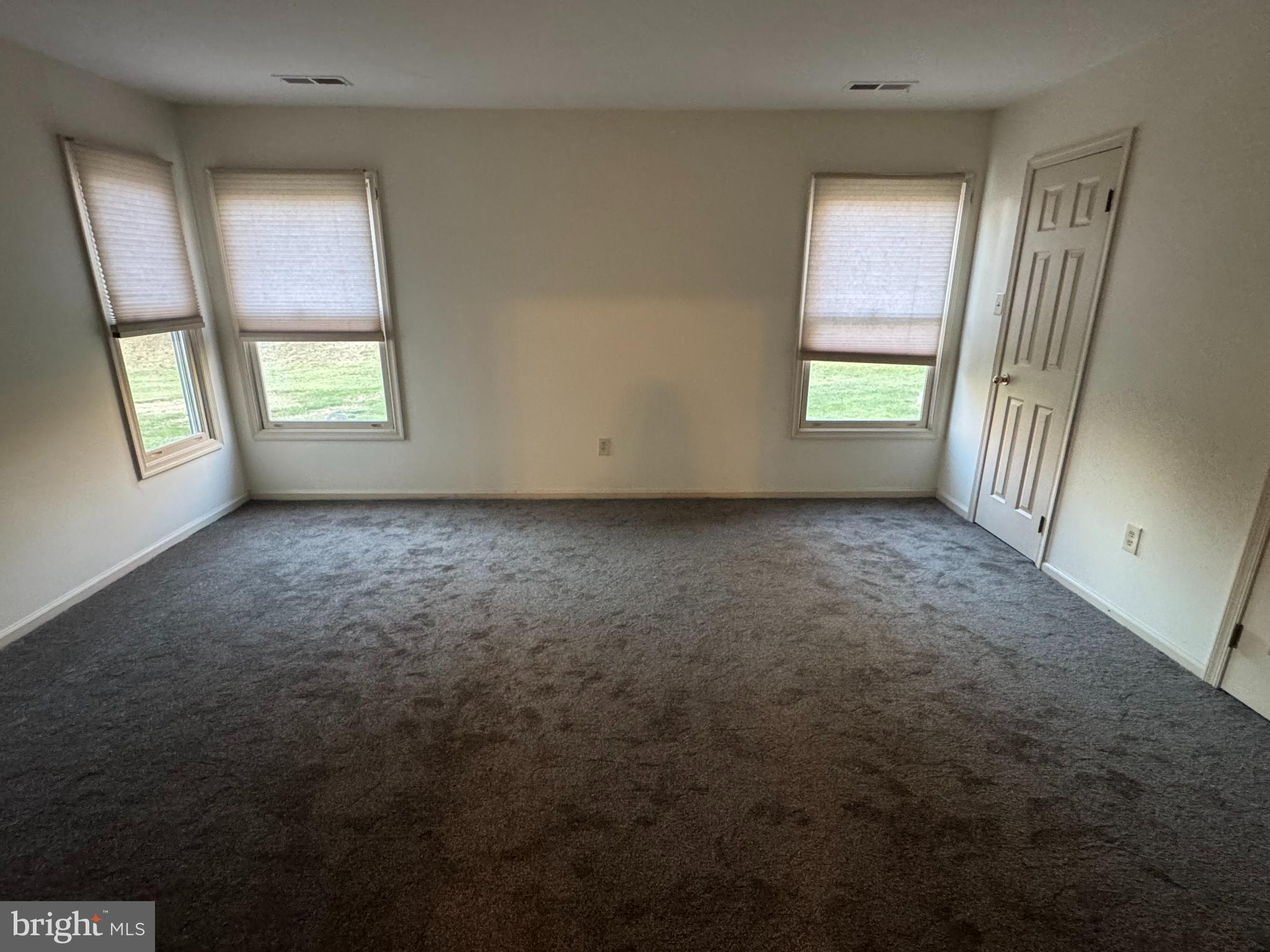 NEWTOWN GATE - Residential Lease