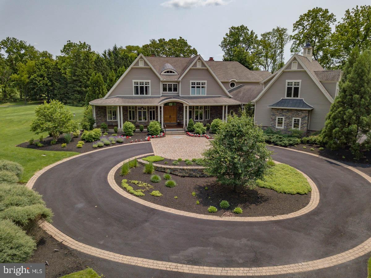 WHITE ACRE - Residential