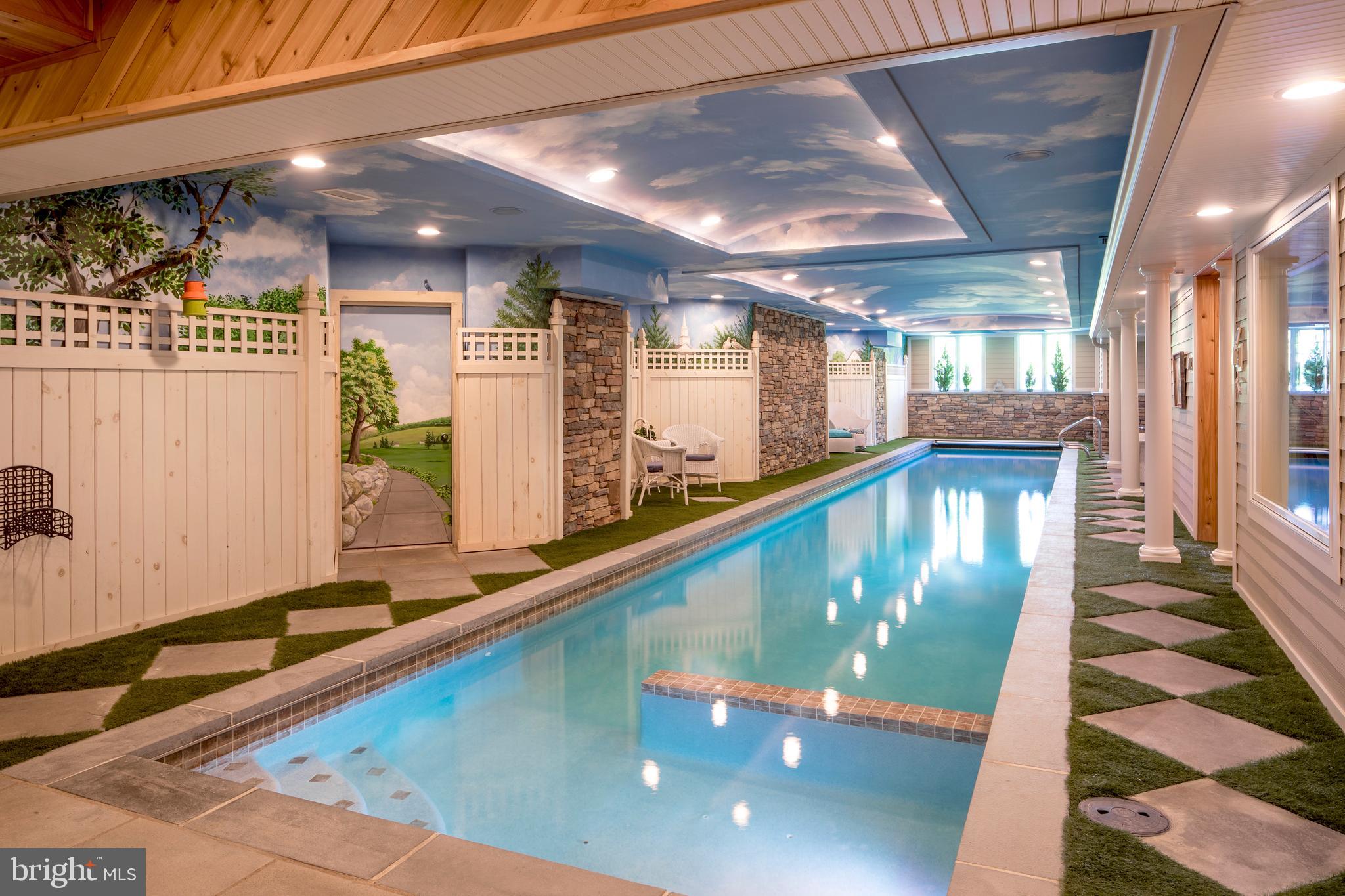 WHITE ACRE - Residential