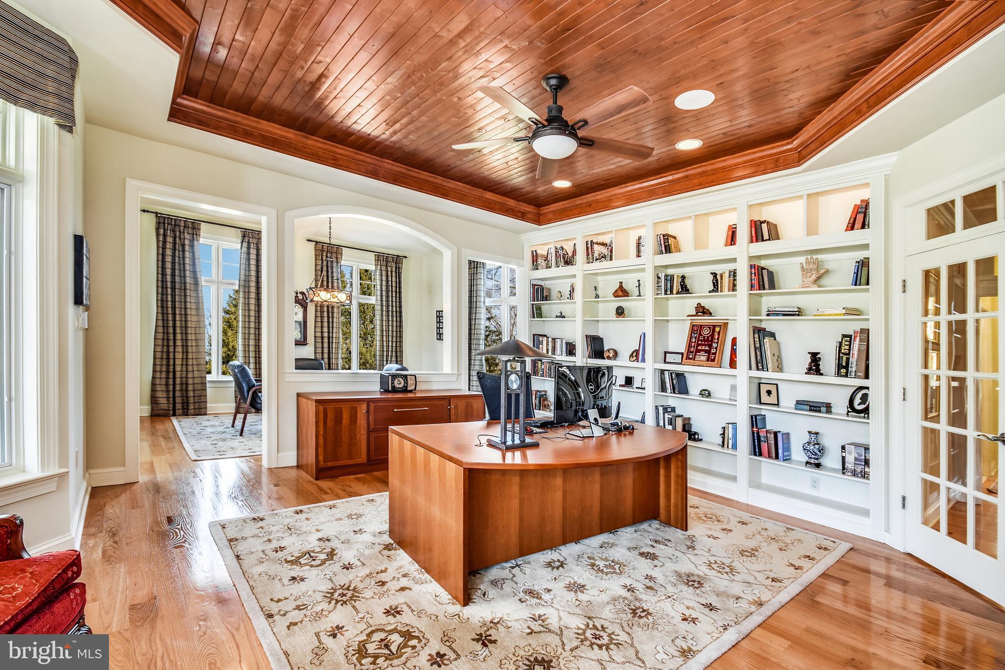 WHITE ACRE - Residential