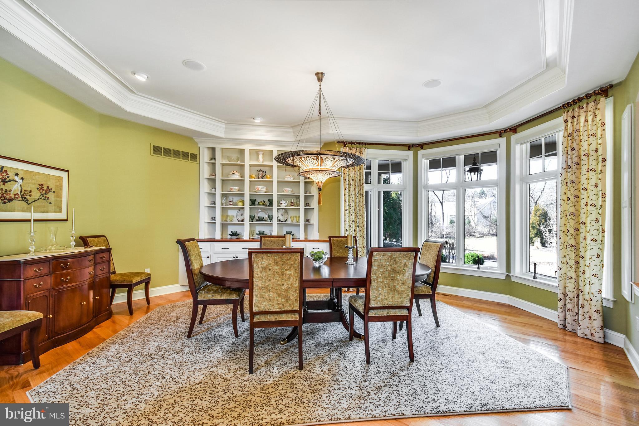 WHITE ACRE - Residential