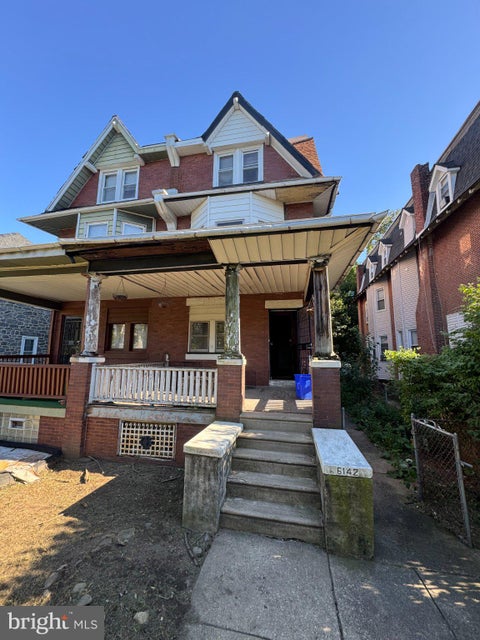 Townhouse For Sale - 6142 W Columbia Avenue<br/> PHILADELPHIA, PA 19151