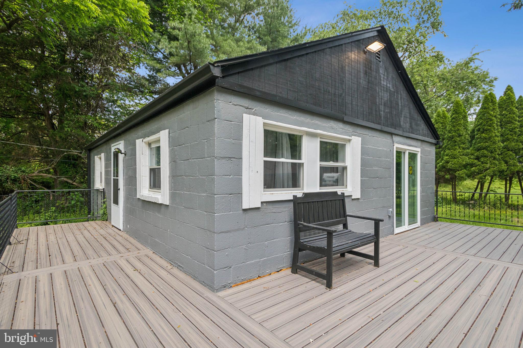 611 POWELL ROAD