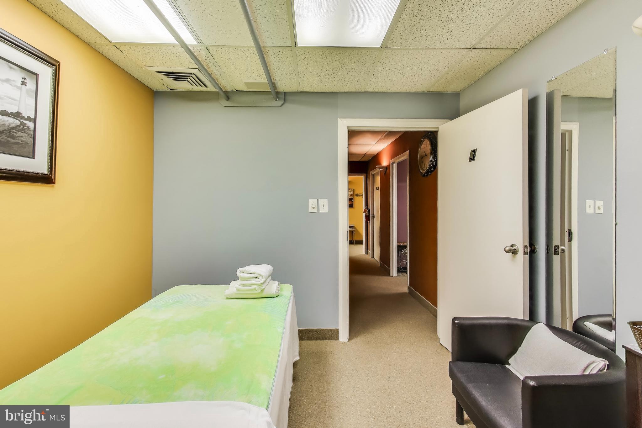 SEVEN CORNERS PROF PARK - Commercial Sale