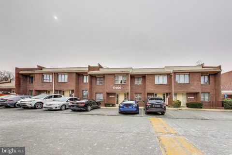 Photo of 6400 - P Seven Corners Place #1P, FALLS CHURCH, VA 22044 (MLS # VAFX2303000)