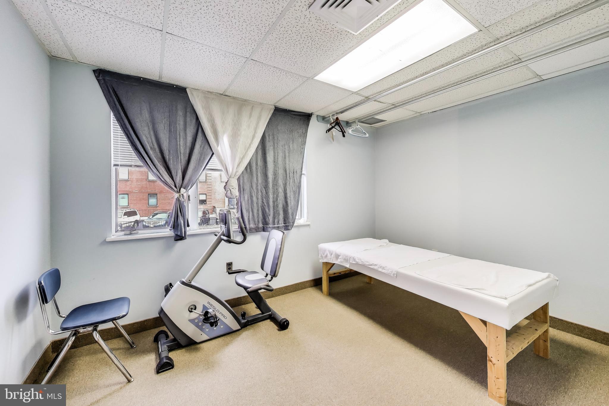 SEVEN CORNERS PROF PARK - Commercial Sale