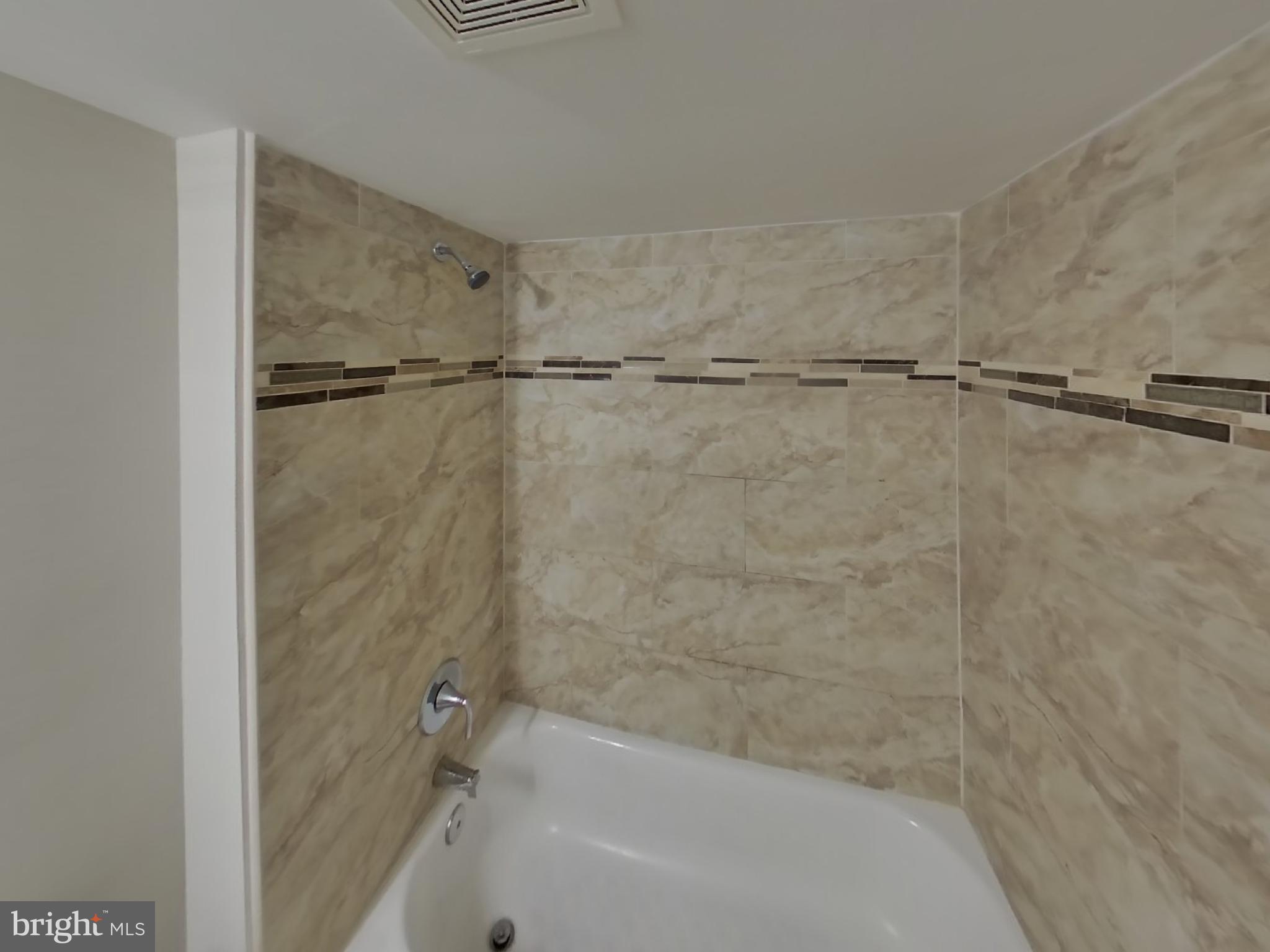 ARUNDEL GARDENS - Residential Lease