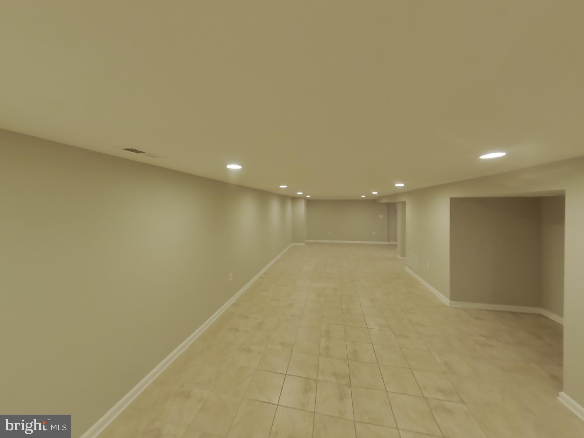 ARUNDEL GARDENS - Residential Lease