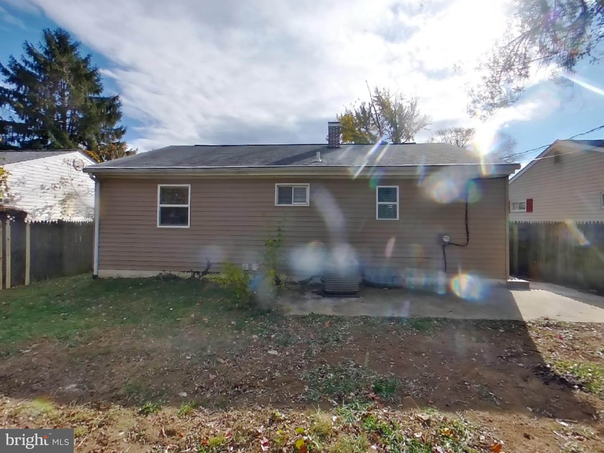 ARUNDEL GARDENS - Residential Lease