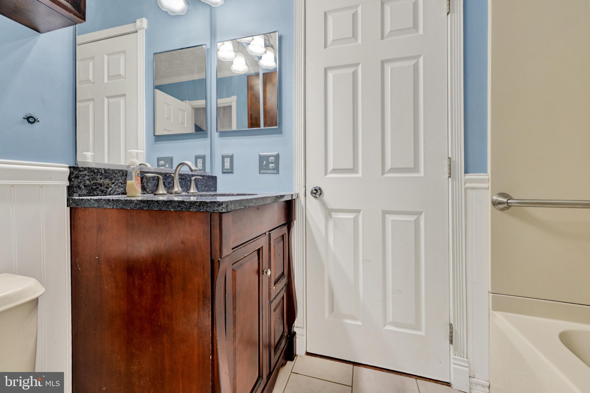 HARFORD TOWN - Residential