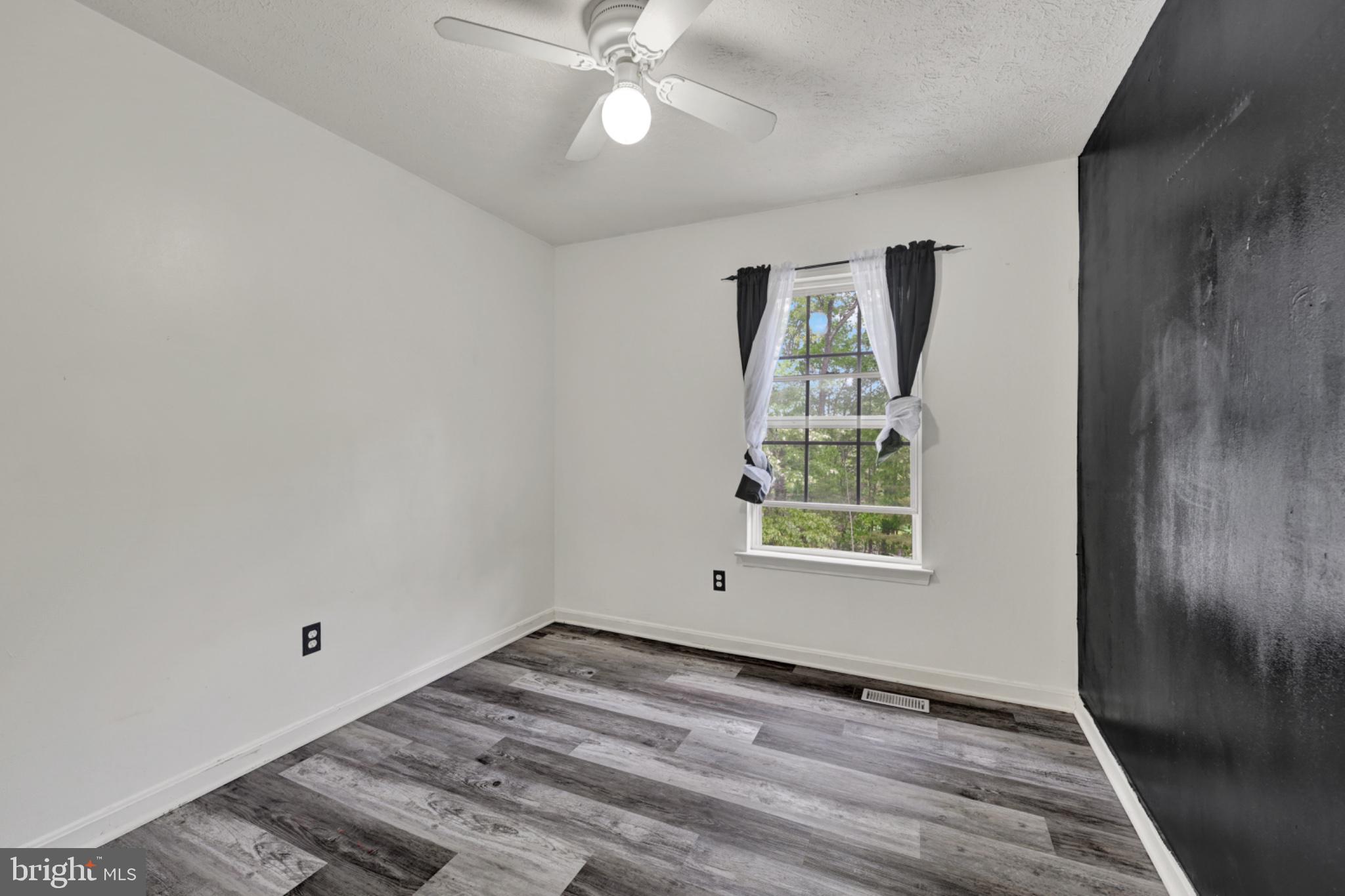 HARFORD TOWN - Residential
