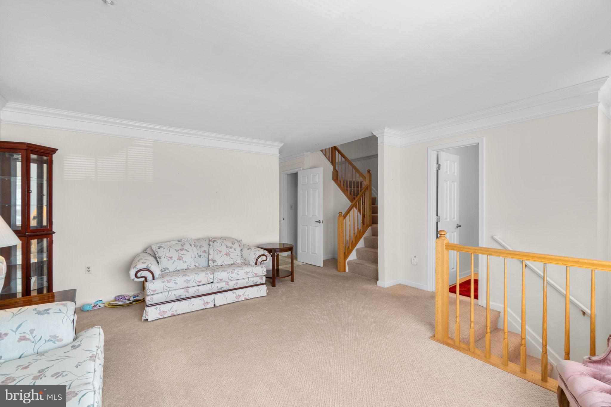 1232 FAIRWAY DRIVE