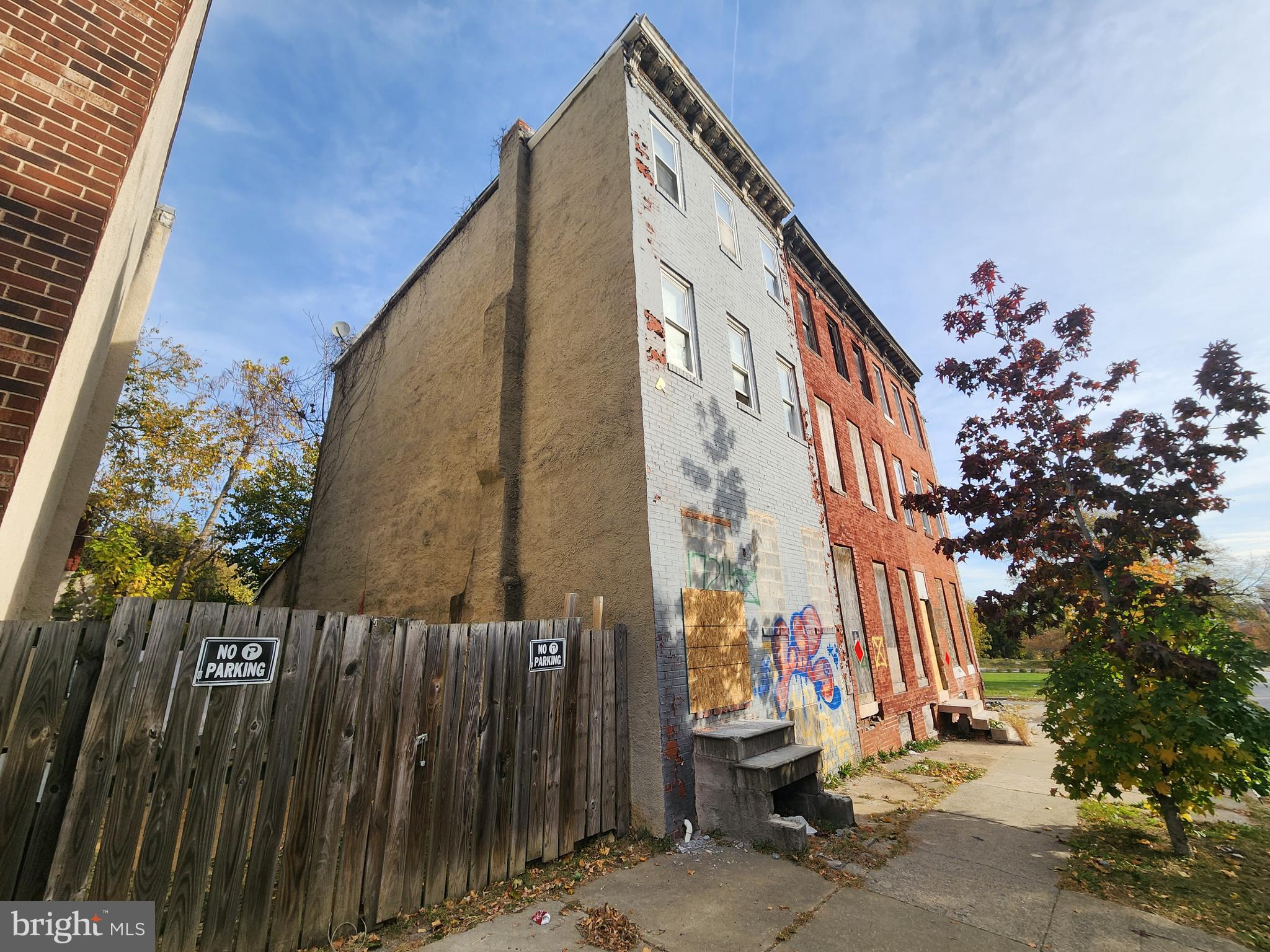 1724 W FAYETTE STREET