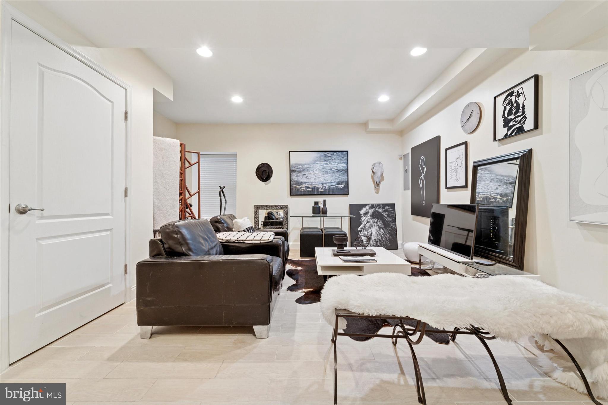 MANAYUNK - Residential