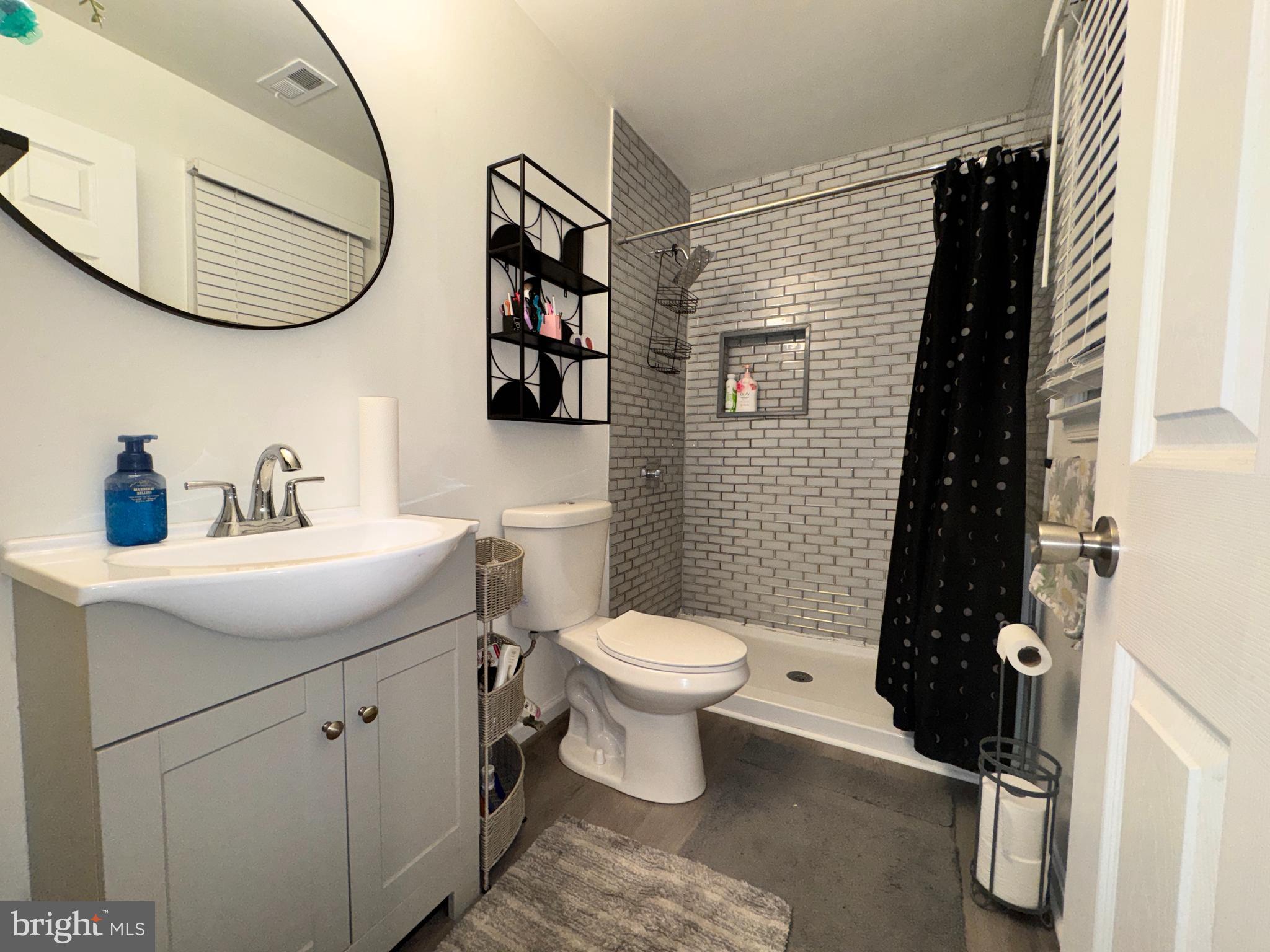 POINTER RIDGE - Residential