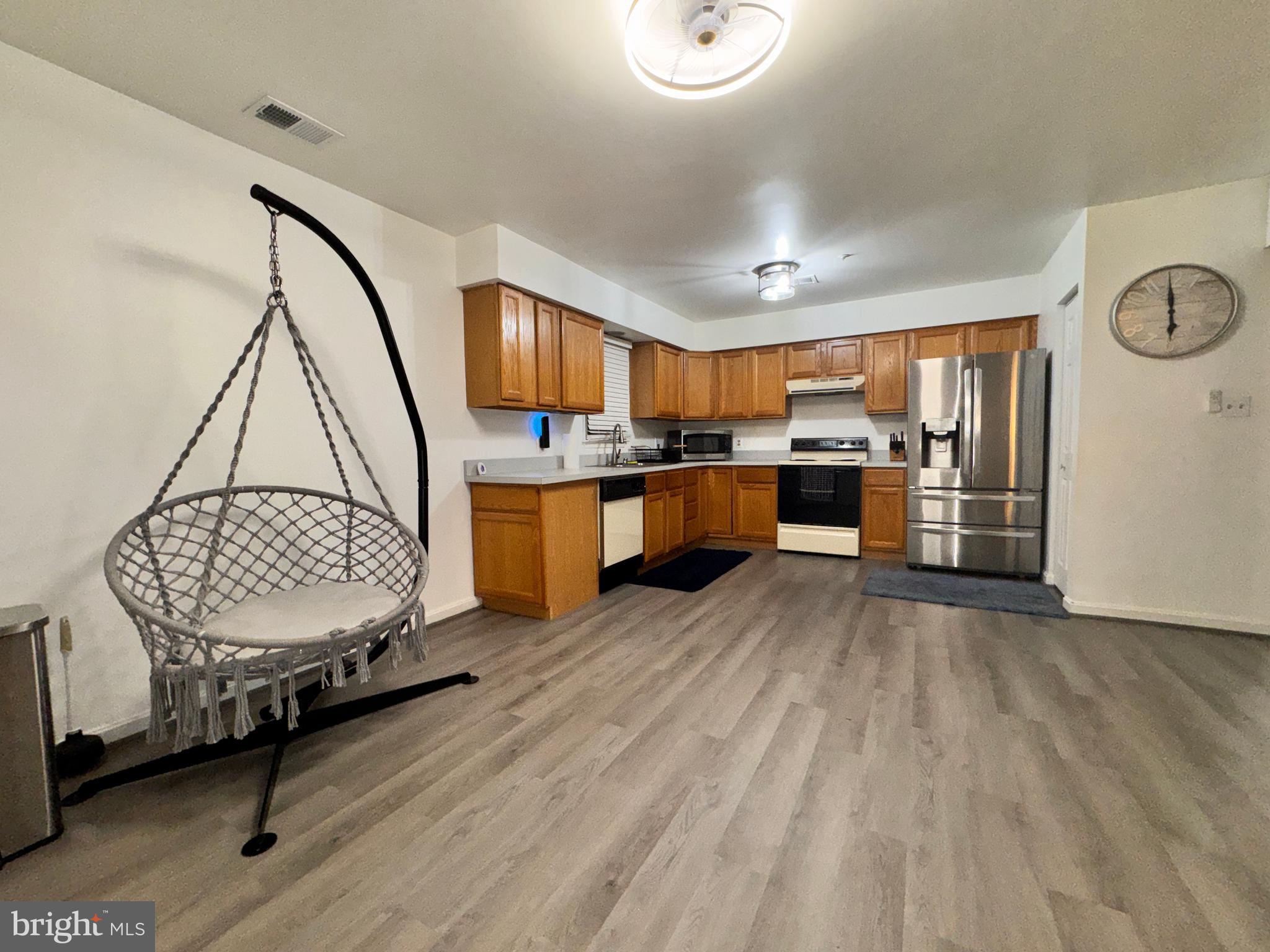 POINTER RIDGE - Residential