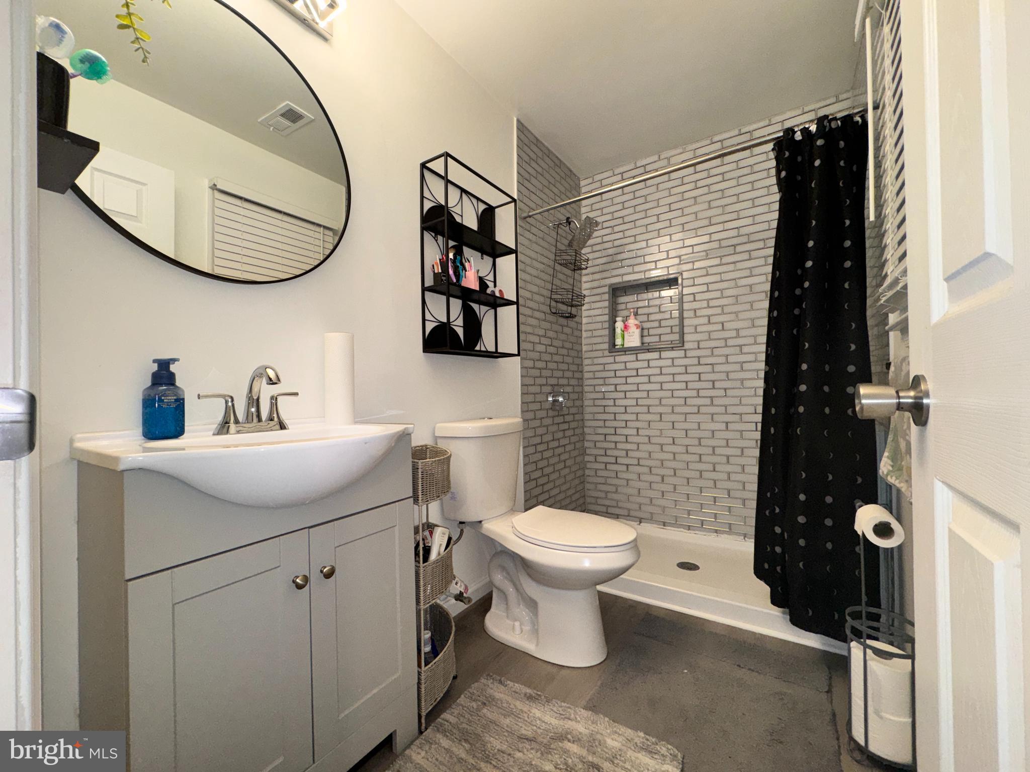 POINTER RIDGE - Residential