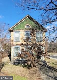 4616 FOOTE STREET NE