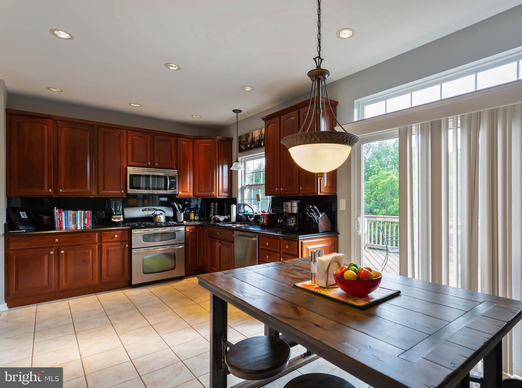 WAYSIDE VILLAGE - Residential Lease