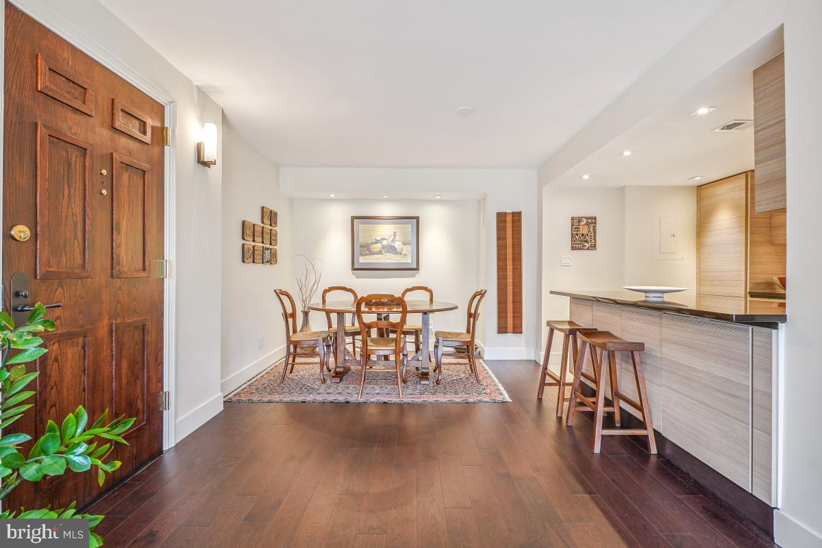 1080 WISCONSIN AVENUE NW 3002