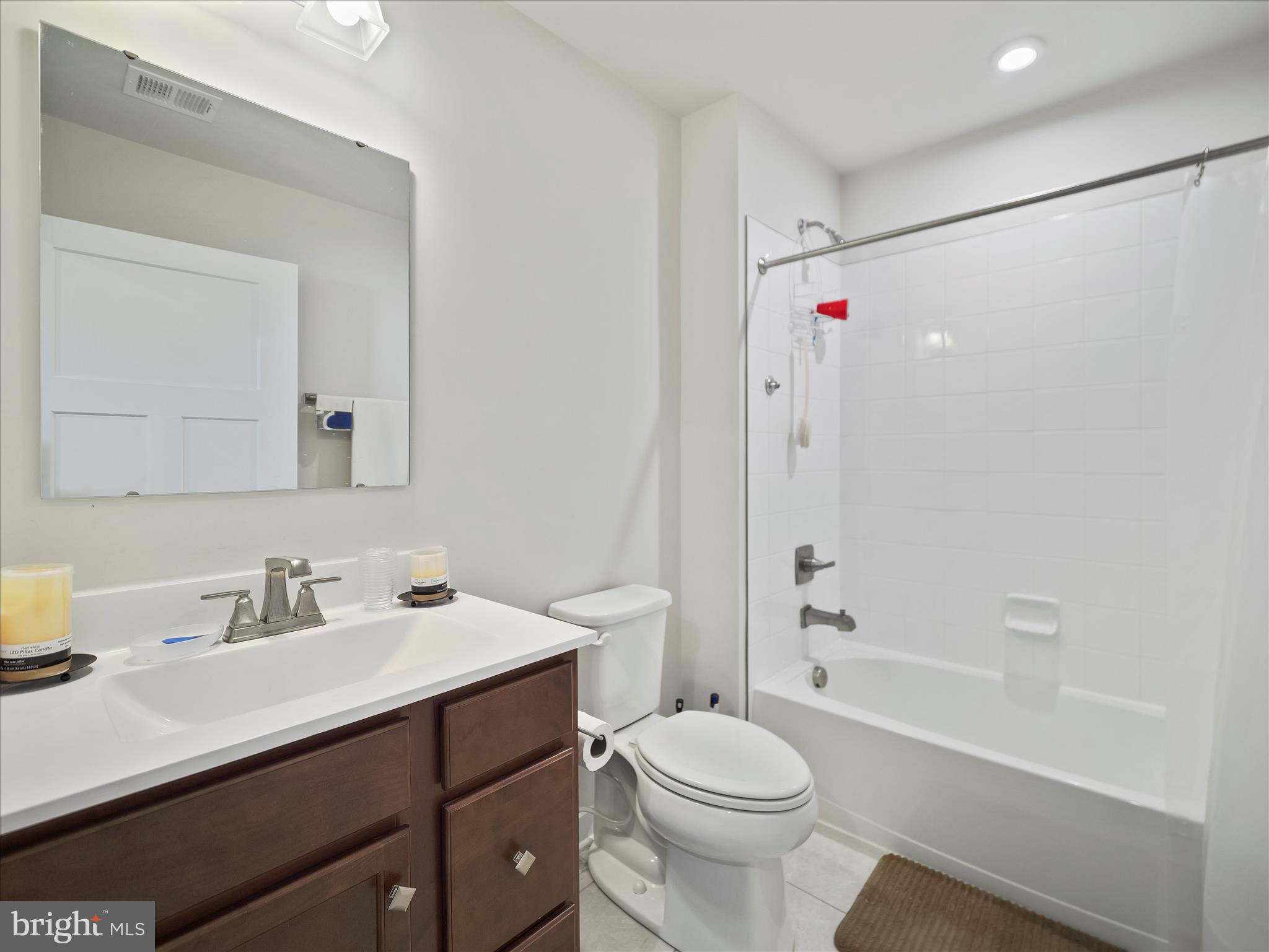 CARDINAL POINTE - Residential