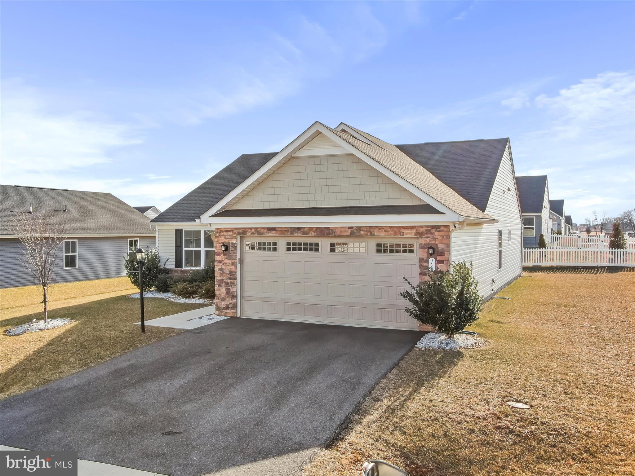 CARDINAL POINTE - Residential