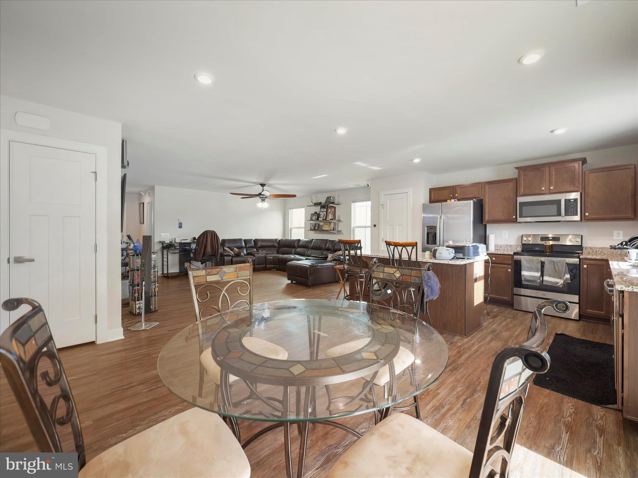 CARDINAL POINTE - Residential