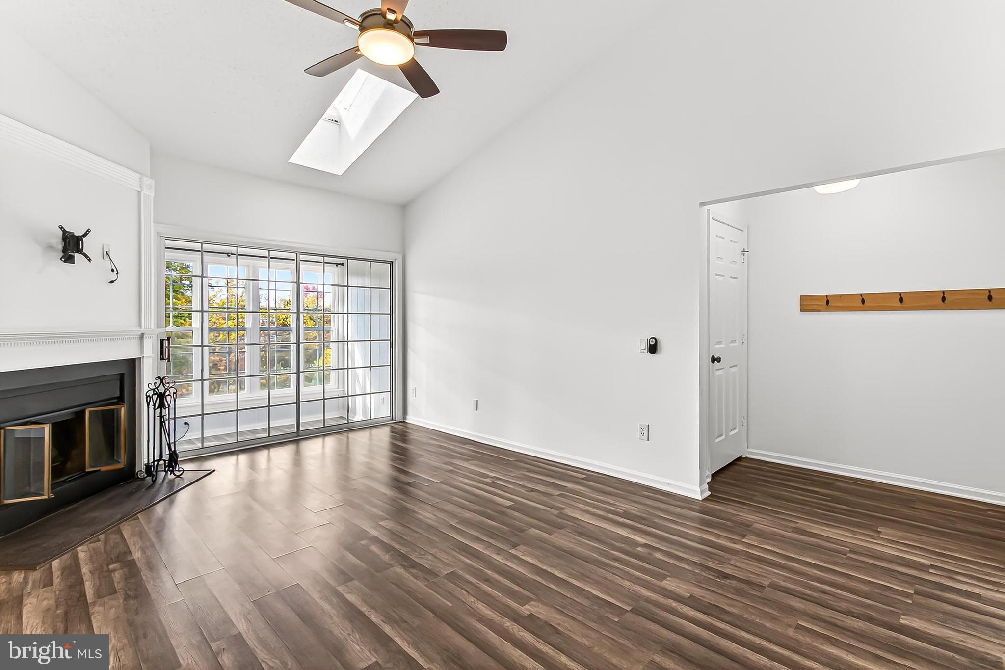 FOX CHAPEL AT TUDOR KNOLLS - Residential Lease